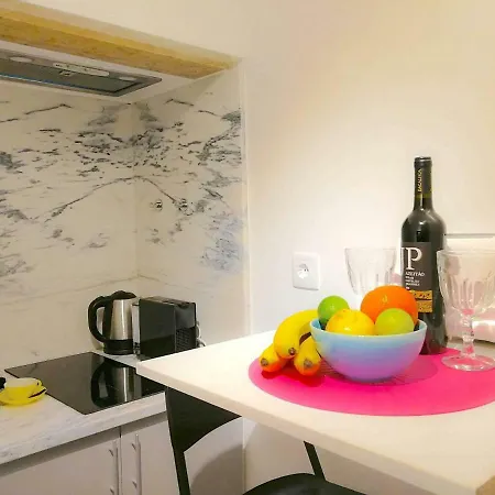 Gorgeous Bairro Alto Apartment